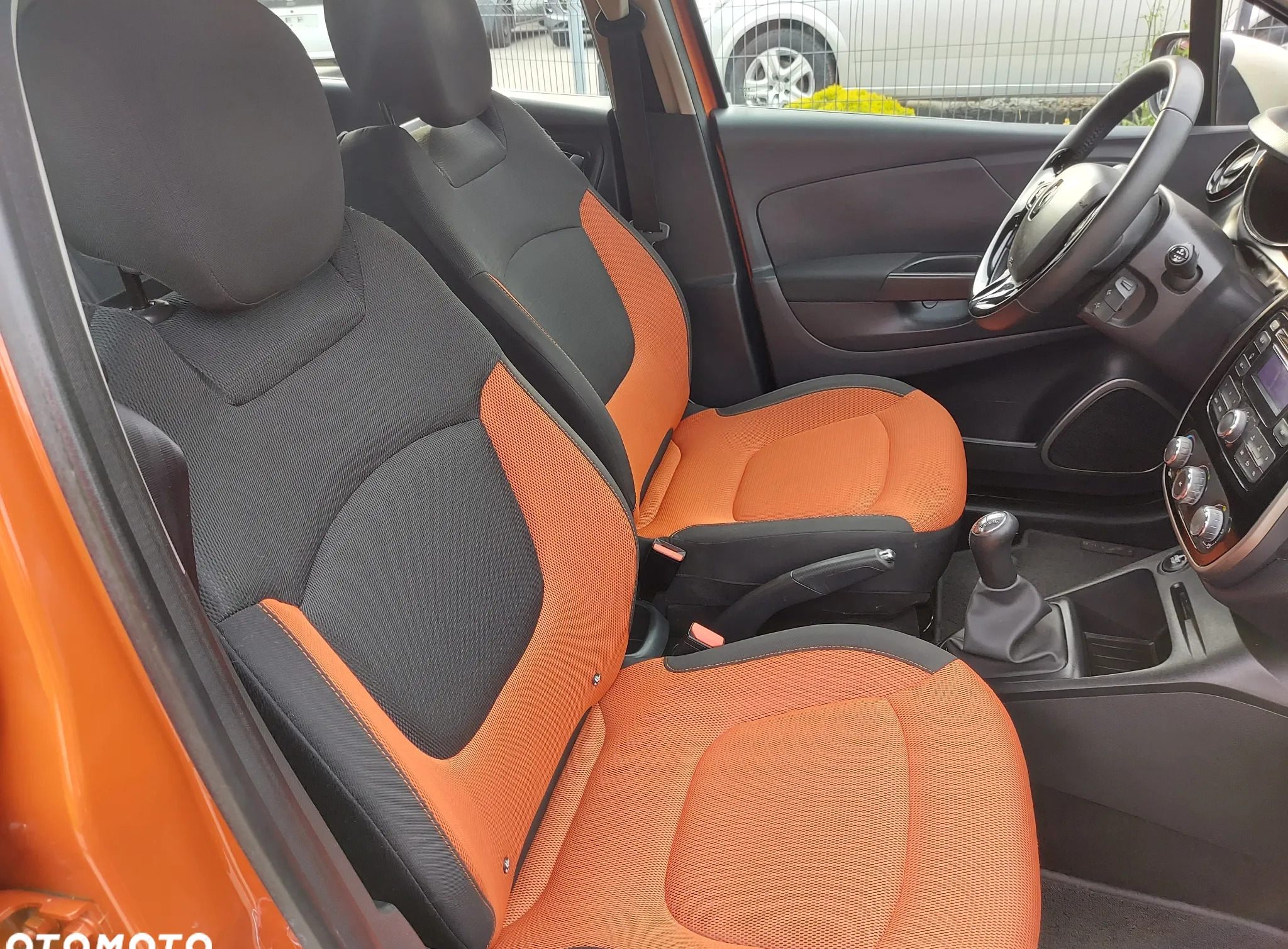 Renault Captur cena 41400 przebieg: 112000, rok produkcji 2014 z Kostrzyn małe 631